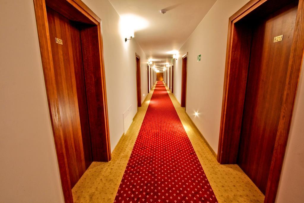 Hotel Milord Pułtusk Exteriör bild