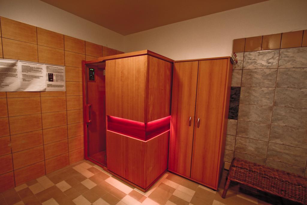 Hotel Milord Pułtusk Exteriör bild