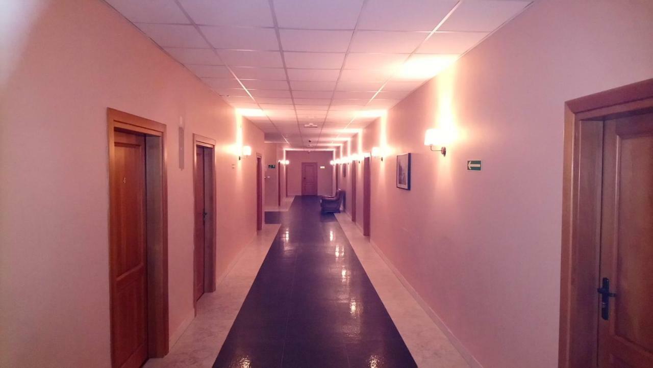 Hotel Milord Pułtusk Exteriör bild