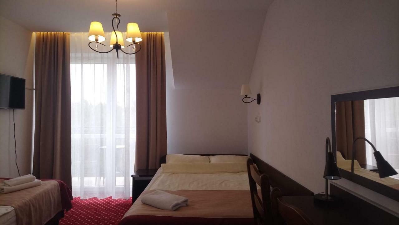 Hotel Milord Pułtusk Exteriör bild