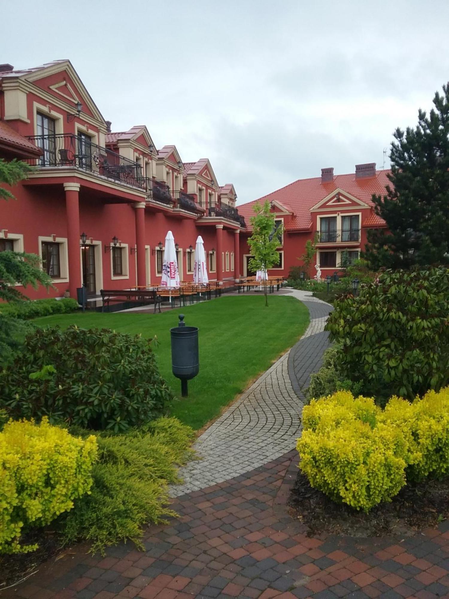 Hotel Milord Pułtusk Exteriör bild